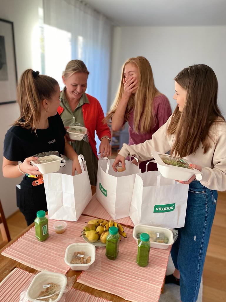 1fb88c5b-777f-47d9-b9b2-a7d283613378